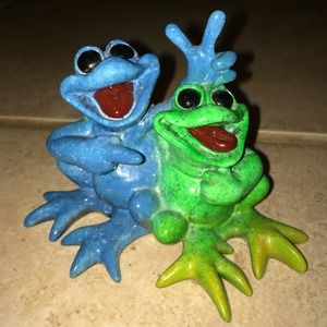 Frog figurine