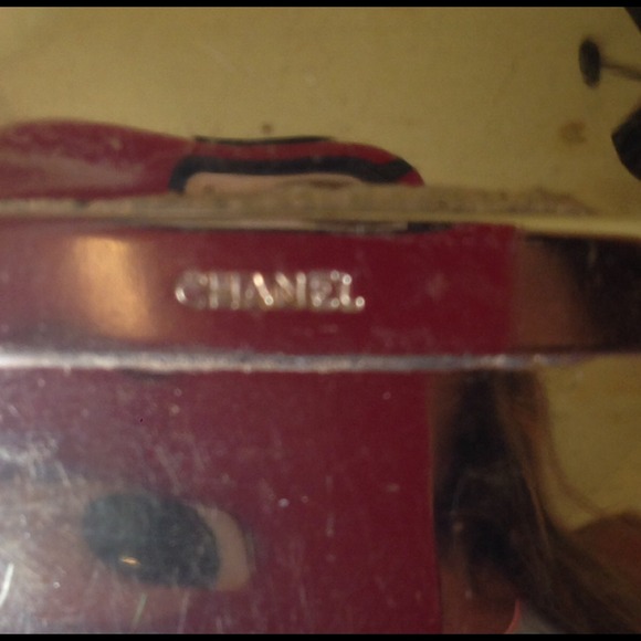 Authentic CHANEL Medallion Brooch - Picture 3 of 4