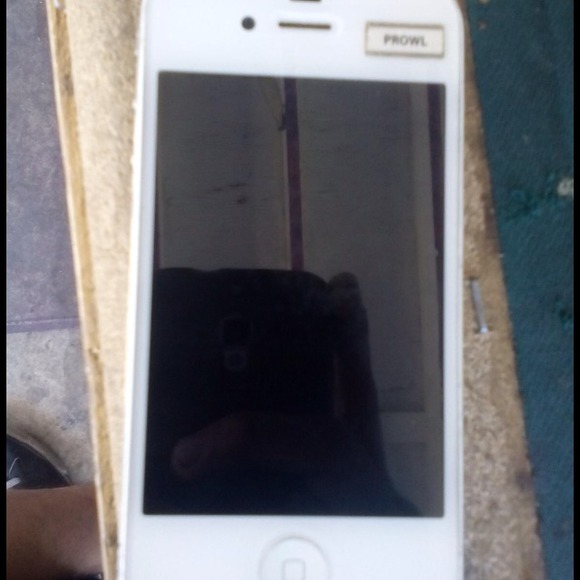 ❌Sold❌White iphone 4 carrier AT&T