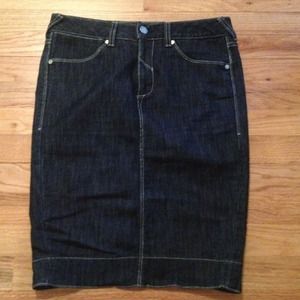 Bebe pencil skirt