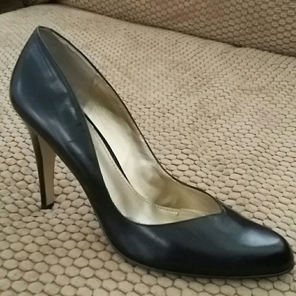 Black Heel *Perfect for the Office!