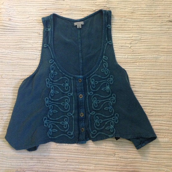ecoté embroidered crop top