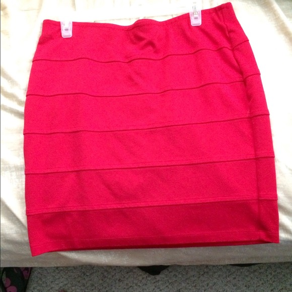 Body con skirts (three) bundle