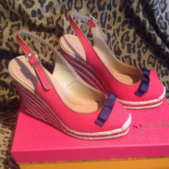 🎉🎉JUST REDUCED🎉🎉Kate Spade wedges - Picture 2 of 2