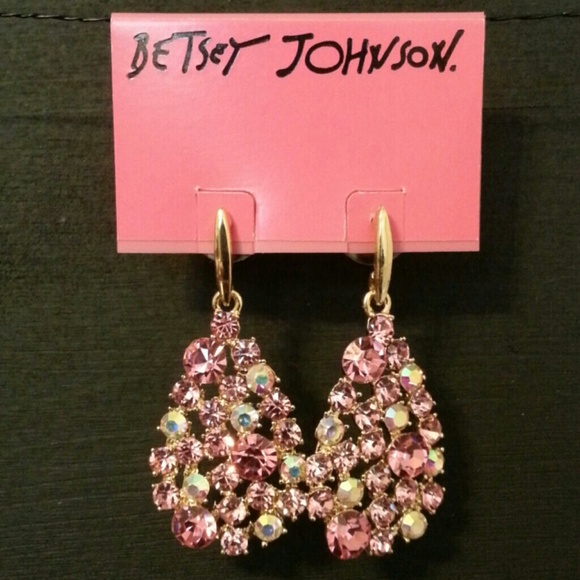 RESERVED FOR APRILS2NDCLOSET