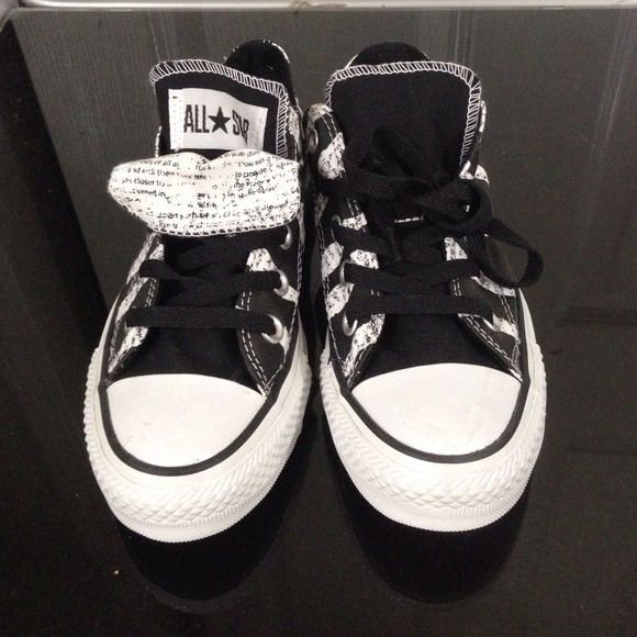 NWOT Converse Double Tongue Newspaper Stripe.Size5