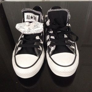 NWOT Converse Double Tongue Newspaper Stripe.Size5