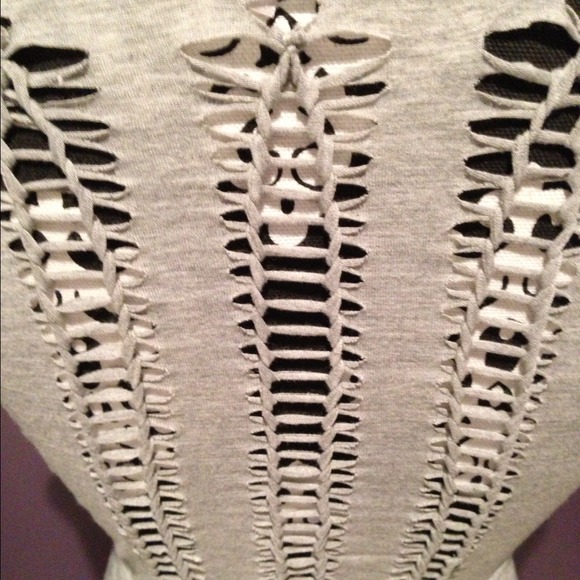 Cutest Grey Braided Top - Picture 2 of 3