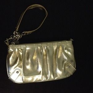 Gold clutch