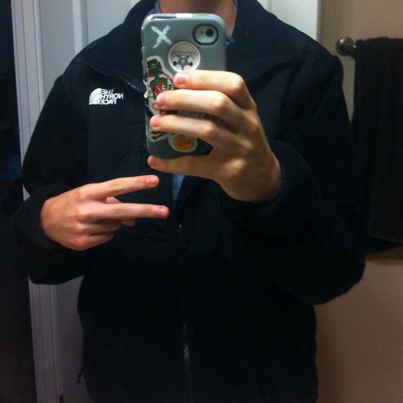 Black North Face Jacket. - Picture 1 of 2