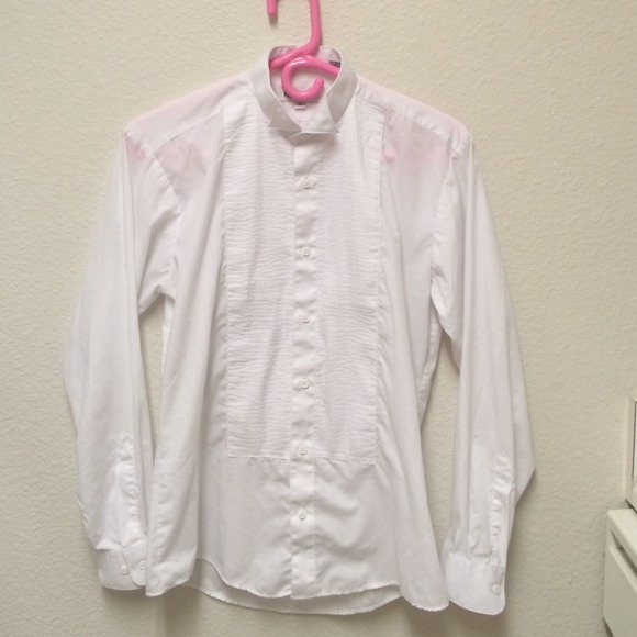 Chic Button Up - Picture 4 of 4