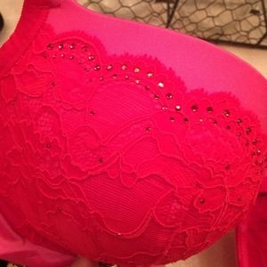 Victoria's Secret bra. Never worn. Size 36DD.