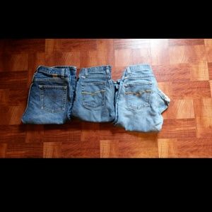 Cruel girls make offer