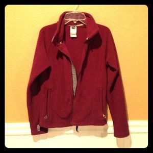 Nice maroon Northface Fleece