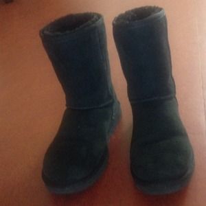Black Uggs