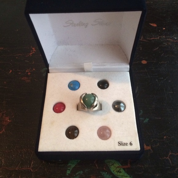 Unique sterling silver ring size 6