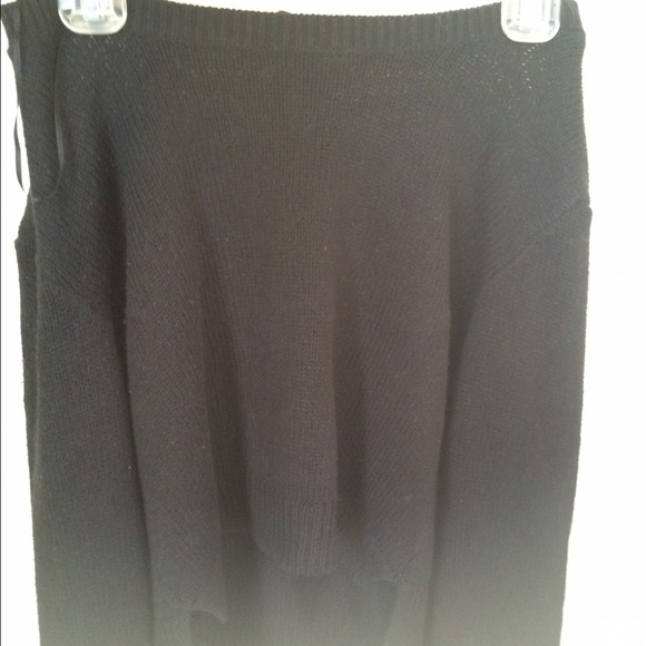 H&M Cropped Sweater