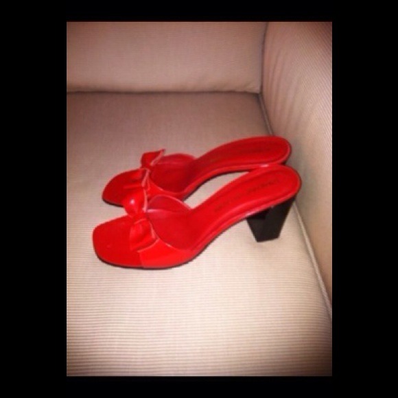 Adrienne Vittadini Red Ladies Shoes Sz. 8.5