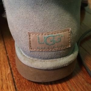 Real Ugg Australia ( Light short Blue) button up
