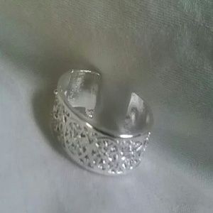 Sterling silver toe ring