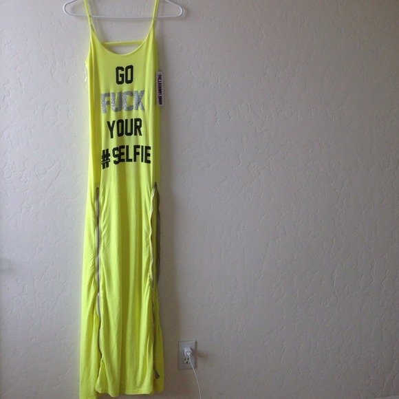 Brandy Melville Dresses & Skirts - 💥FLASH SALE💥Bnwt the laundry room maxi dress