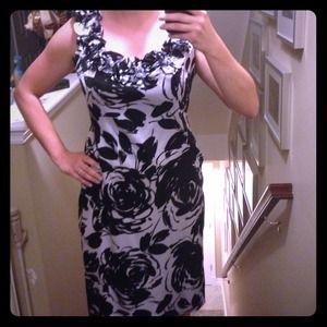 🌹💖White House Black Market Dress💖🌹