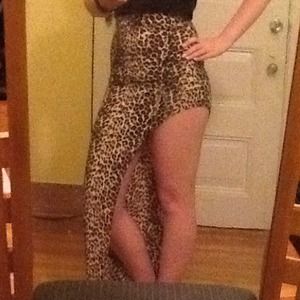 NEW Sexy Forever 21 leopard print high low skirt