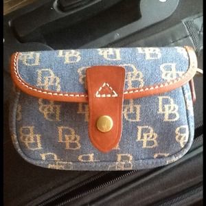 Dooney & Bourke Clutch