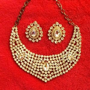 Necklace with earrings