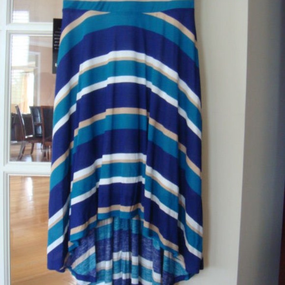 🚫🚫🚫 SOLD 🚫🚫🚫Bebe Hi Low Dress - Picture 3 of 4