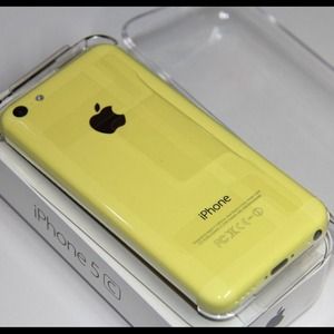 LIKE NEW APPLE IPHONE 5c IN BOX!!