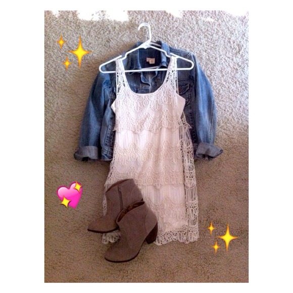 Charlotte Russe Boots - 💖 NWOT Taupe Suede Booties