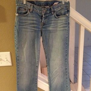 Lucky Jeans button fly 6/28 34in
Good condition