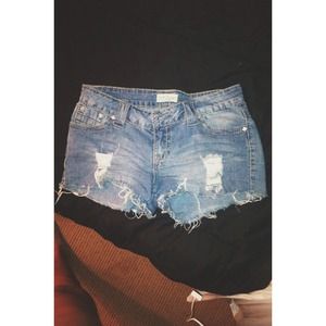 Cute ripped shorts
