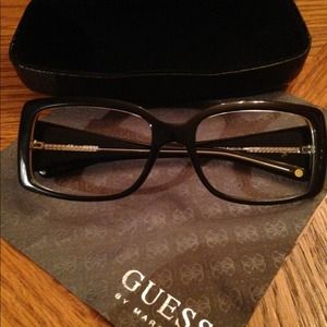 Guess glasses