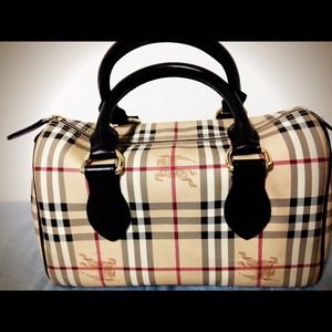 🚫SOLD OUT🚫Burberry Handbag