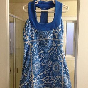 Lululemon workout tank