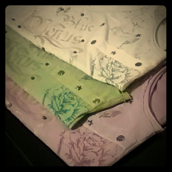 Lillac top with hardware detail