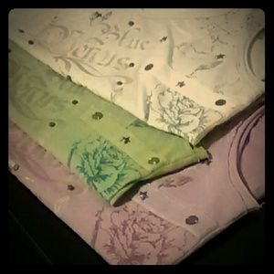 Lillac top with hardware detail