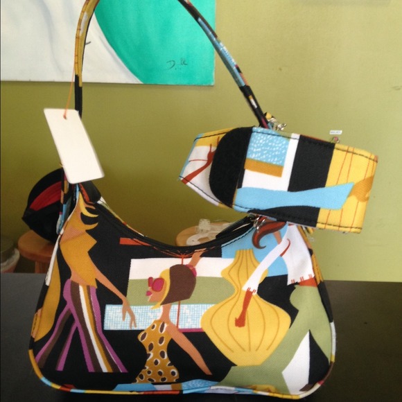 Handbags - Retro clutch handbag purse wristlets