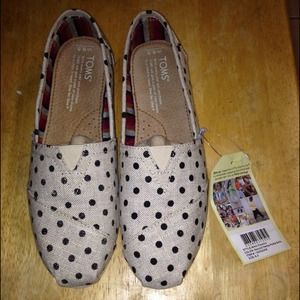 Natural Hemp Polka Dot Toms