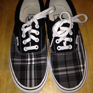 Vans Black Plaid Classic Lace Ups