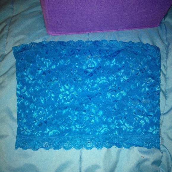 NWOT 💠Lace floral print bandeau/crop💠