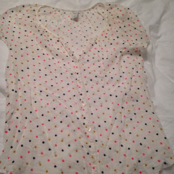 Old navy shirt