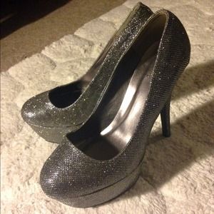 Silver Sparkle Platform Heels!