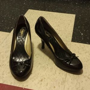 *LAST CHANCE* Black patent leather heels