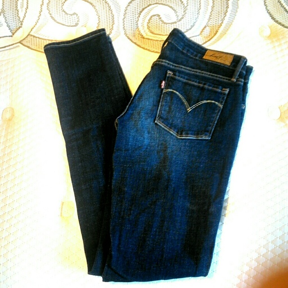 Levi's Slight Curve Skinny Jean