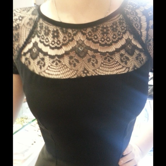Secret lace black dress - Picture 2 of 2