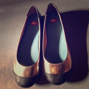 bcbg flats