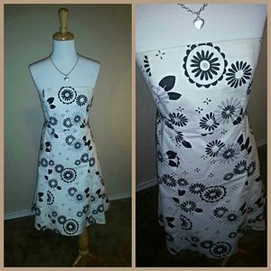 strapless floral dress by Gap. NWOT